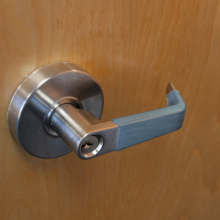 door handle with covering